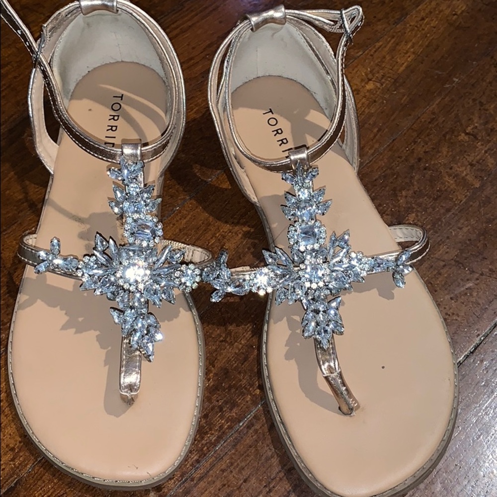Rose gold rhinestone Torrid sandals size 8